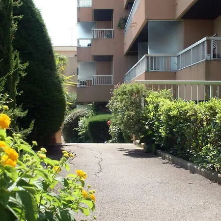 Le Fabrina Riviera Apartment